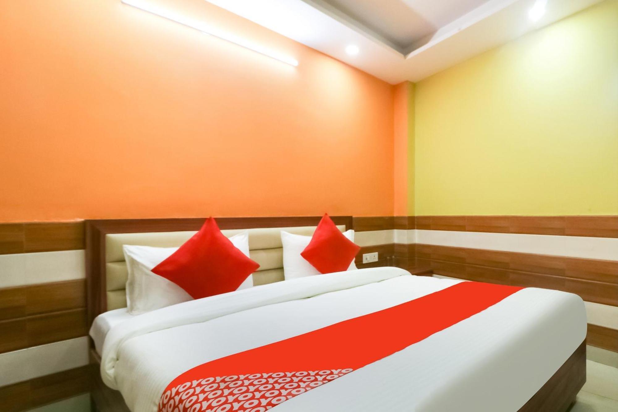 Hotel O Mayur Plaza Delhi  Exteriör bild