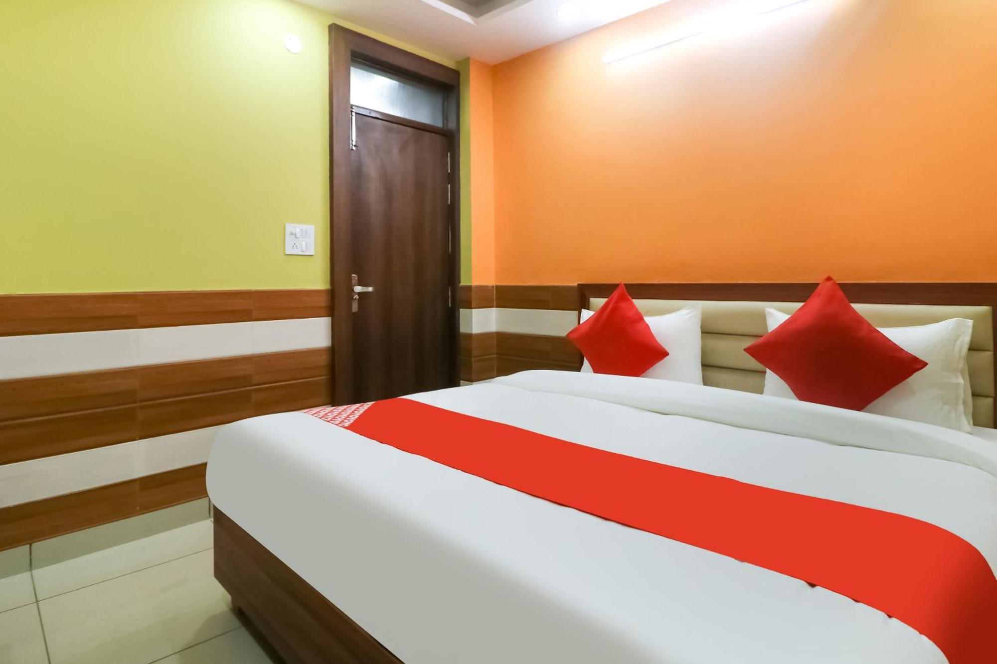 Hotel O Mayur Plaza Delhi  Exteriör bild